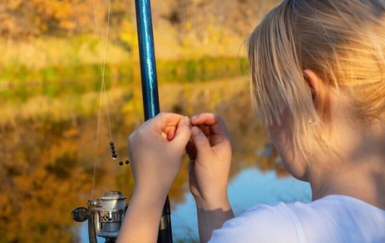 When to Use A Spinning Vs Baitcasting Rod, Explained?