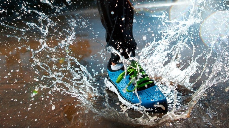 water shoes for wide feet