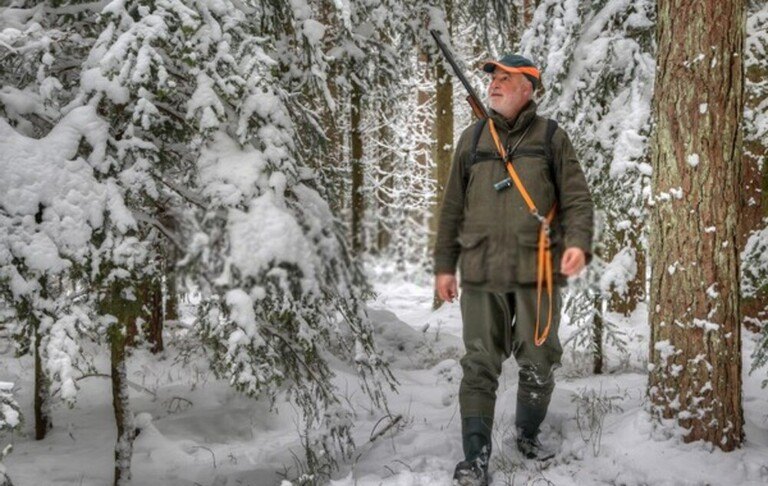 how to keep feet warm deer hunting